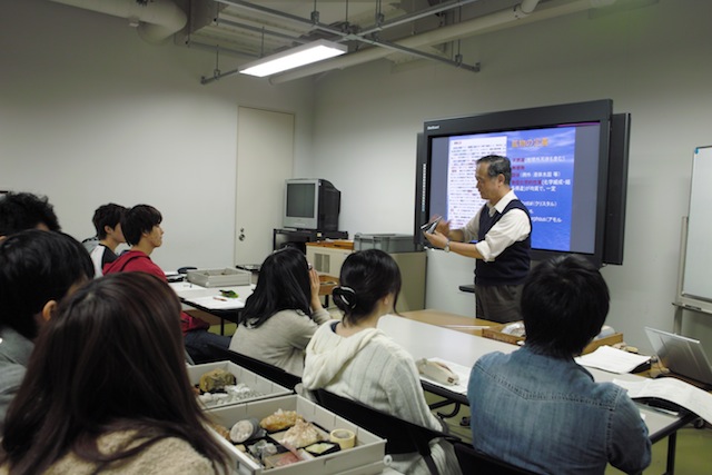 授業報告　北大総合博物館で学ぼう！自然と人間　第3回　10月13日